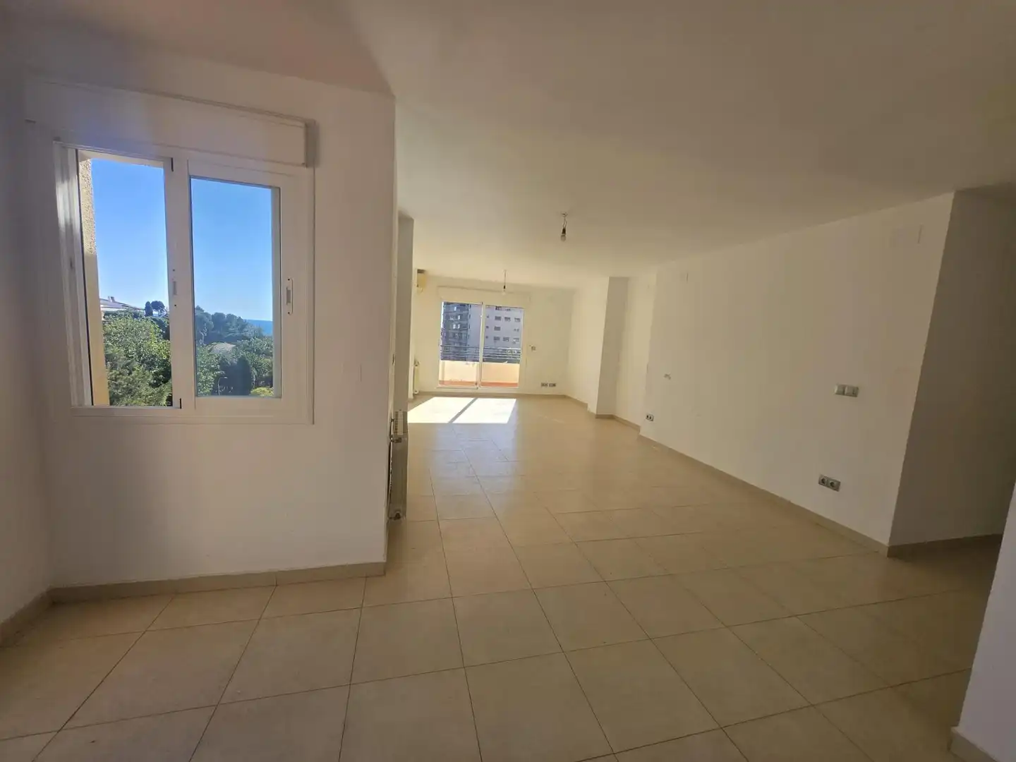 Living room of Flat for sale in Málaga  with Heating, Terrace and Storage room
