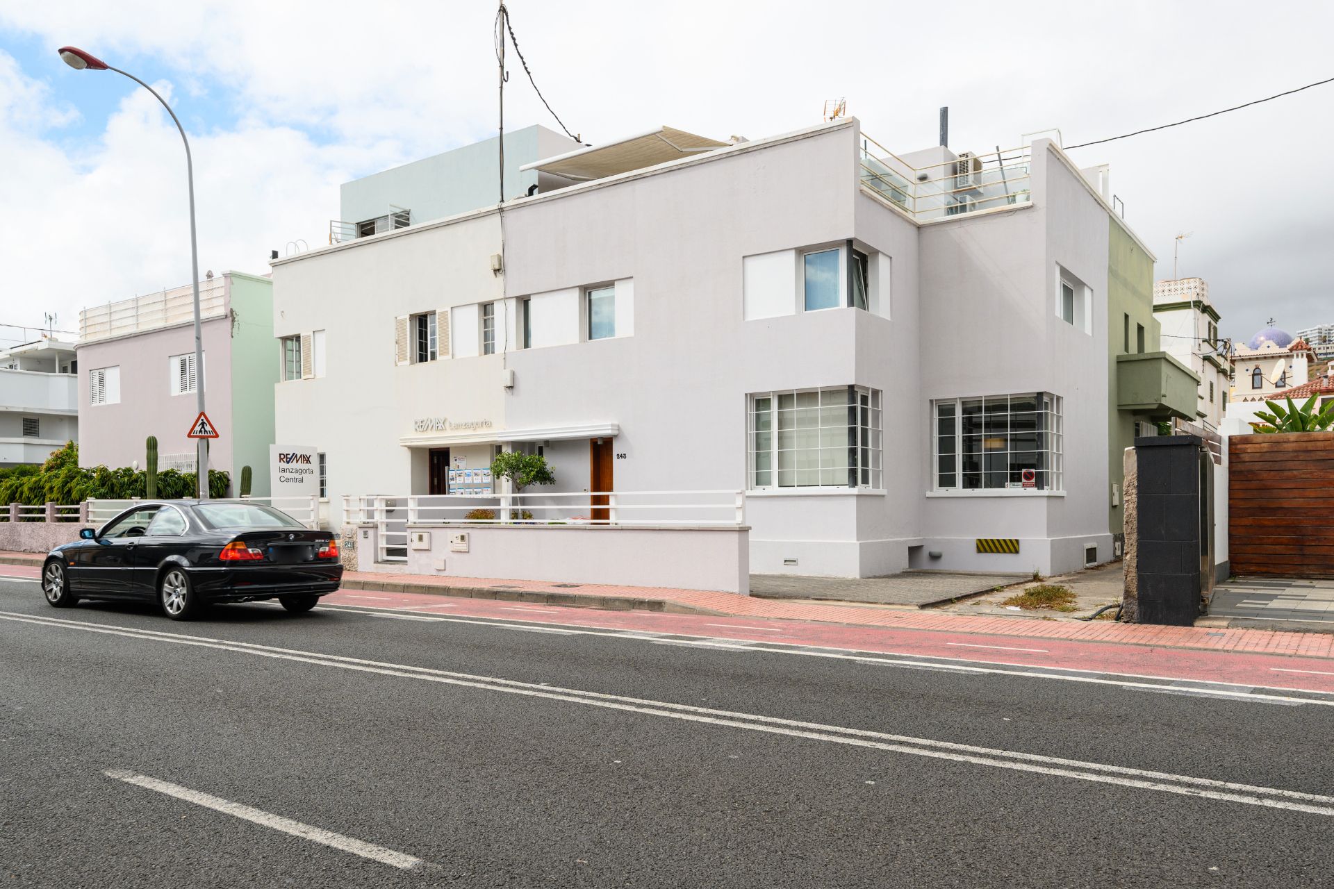 Exterior view of House or chalet for sale in Las Palmas de Gran Canaria  with Air Conditioner, Terrace and Storage room