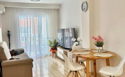 Sala d'estar de Apartament en venda en Torrevieja amb Aire condicionat, Calefacció i Terrassa