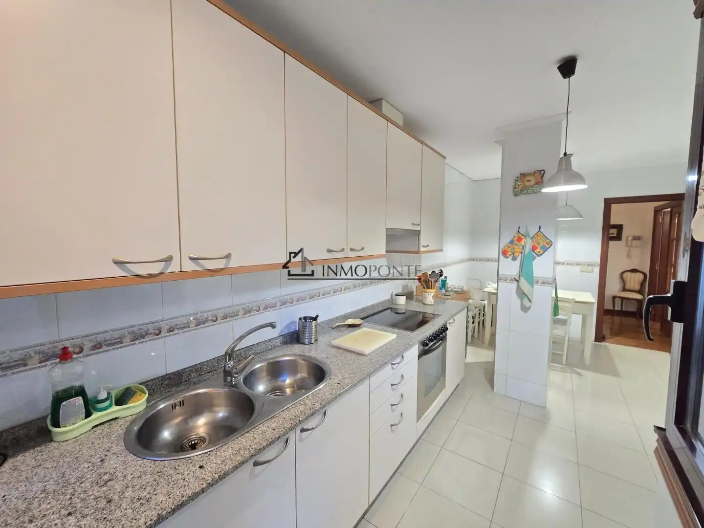 Cuina de Pis en venda en Pontevedra Capital  amb Calefacció