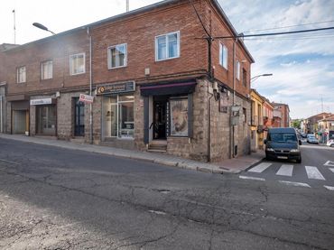 Local comercial en venda a Calle San Pedro Bautista