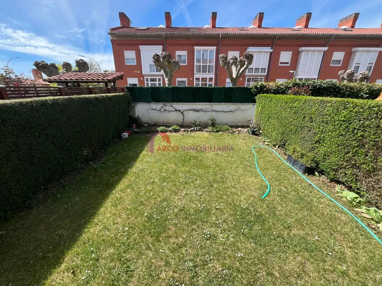Garden of Detached homes for sale in Burgos  with Heating, Private garden and Parquet flooring