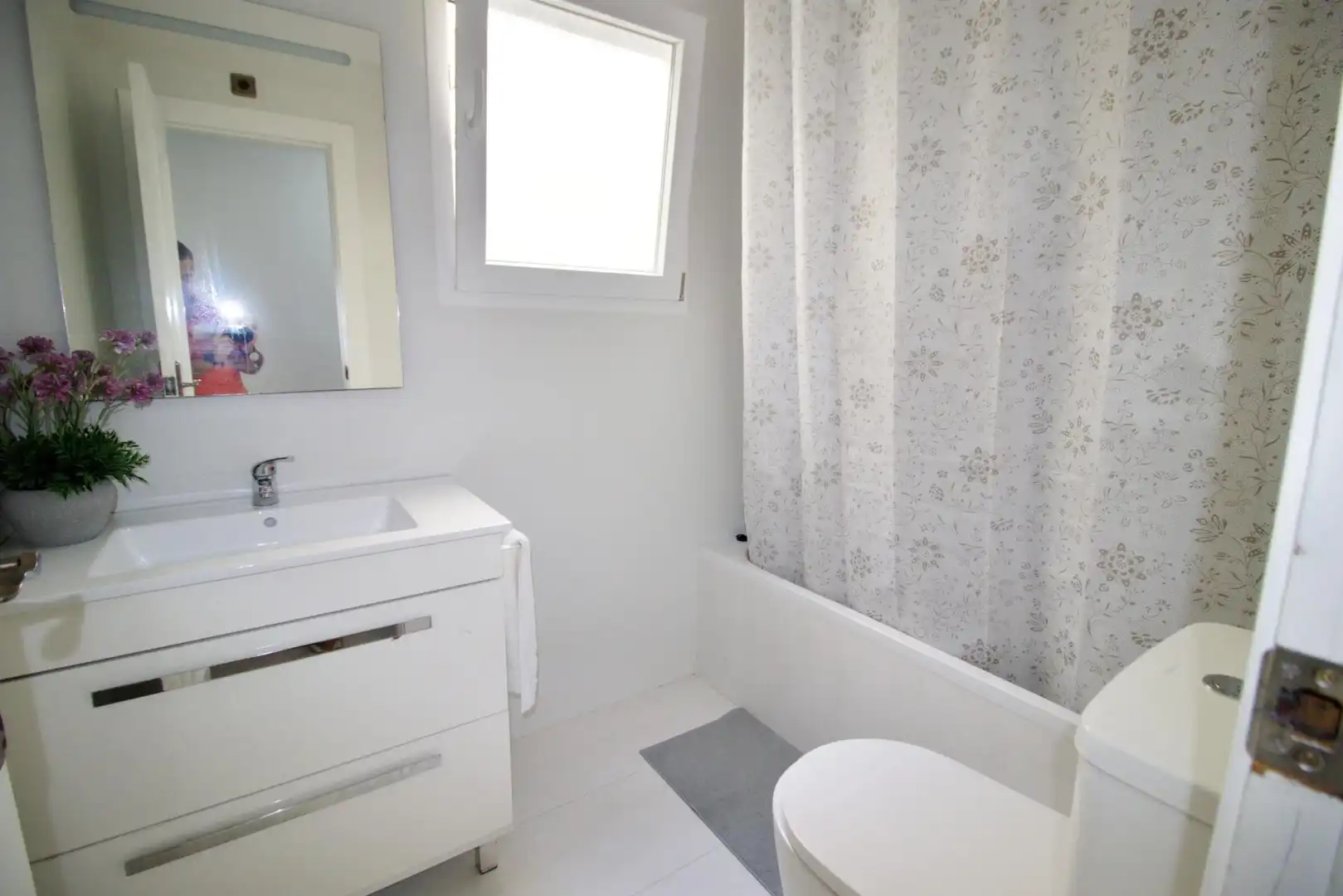 Baño de Apartamento en venta en Elche / Elx con Terraza