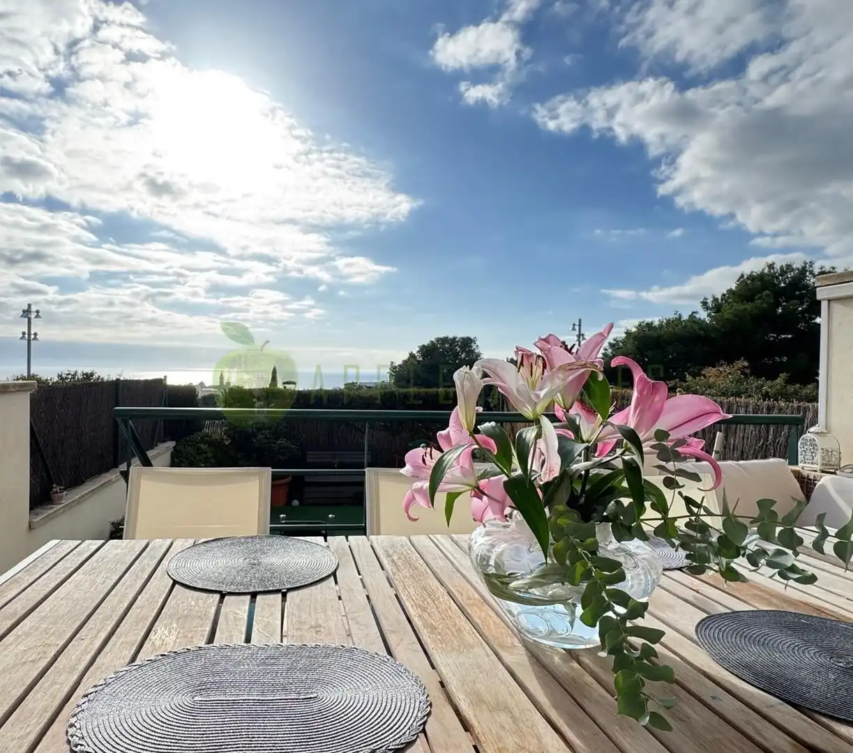 Terraza de Dúplex en venta en Sitges con Aire acondicionado, Calefacción y Jardín privado
