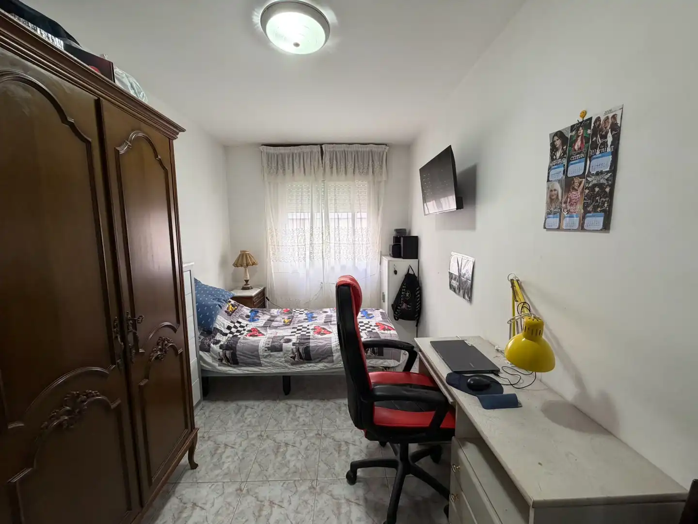 Habitación de Piso en venta en Rianxo con Calefacción, Terraza y Trastero