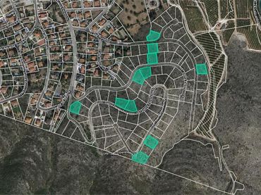 Rustikales Grundstück zum Verkauf in Ur. Sierra Perenchiza