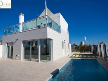 Villa mit Balkon zum Verkauf in Las Lomas de Rame - Bahía Bella