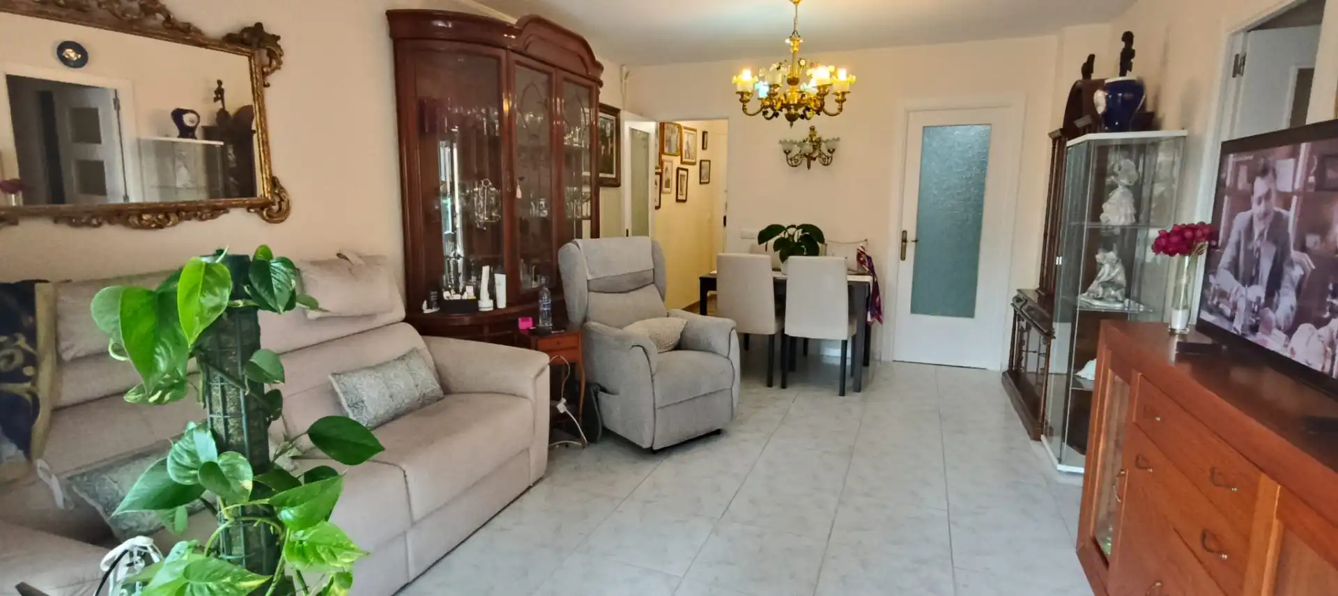 Wohnzimmer von Wohnung zum Verkauf in Pineda de Mar mit Klimaanlage und Heizung