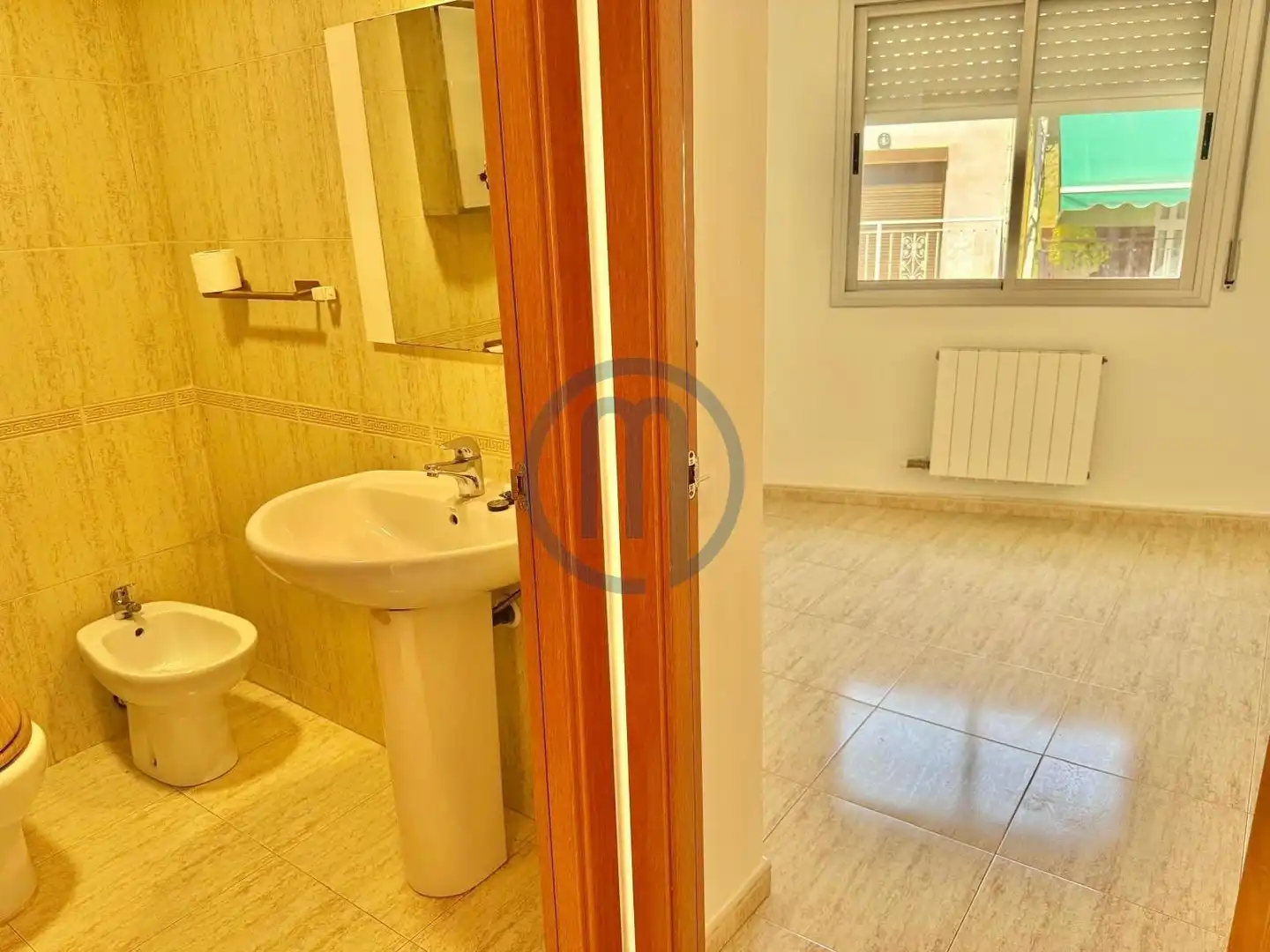 Bathroom of Flat for sale in Canovelles