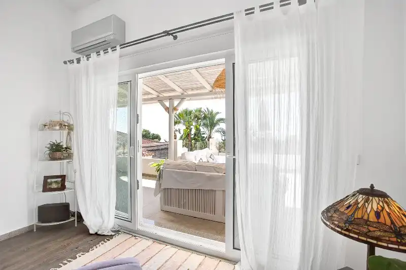 Chalet con piscina en venta en Elviria - Cabopino, imagen 26
