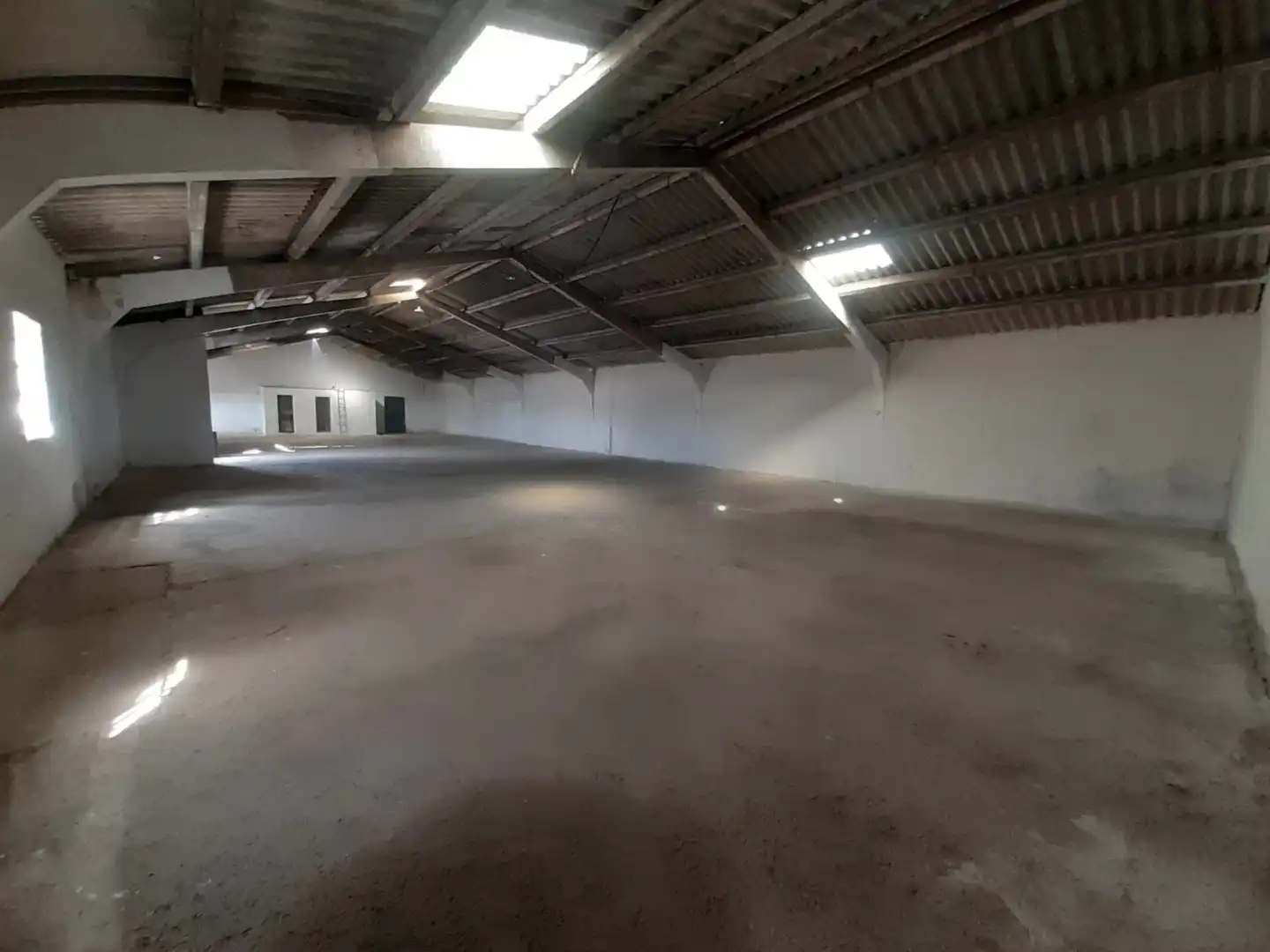Nau industrial en venda en Morales del Vino