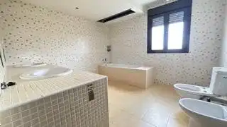 Bathroom of Houses for sale in Carranque  with Terrace