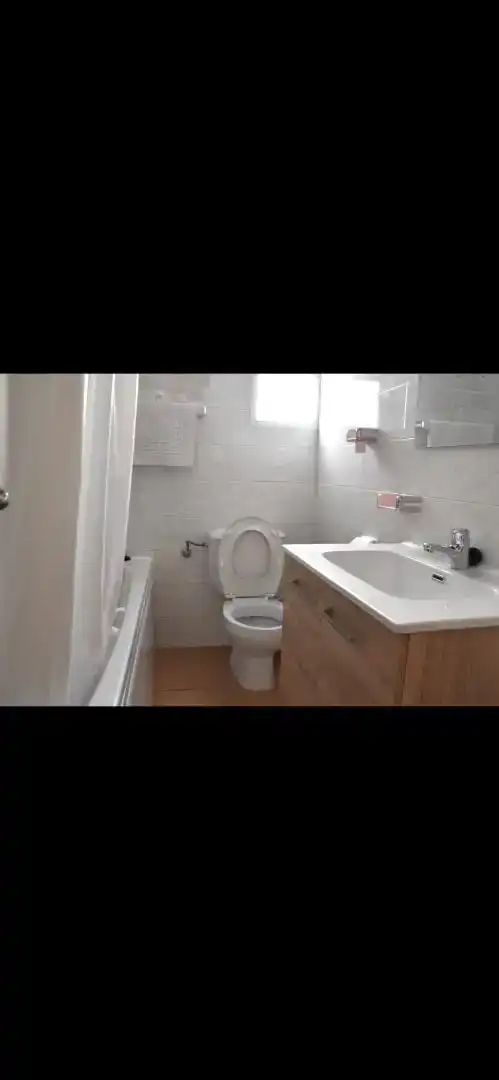 Bathroom of Flat for rent in Nerja  with Air Conditioner, Private garden and Swimming Pool