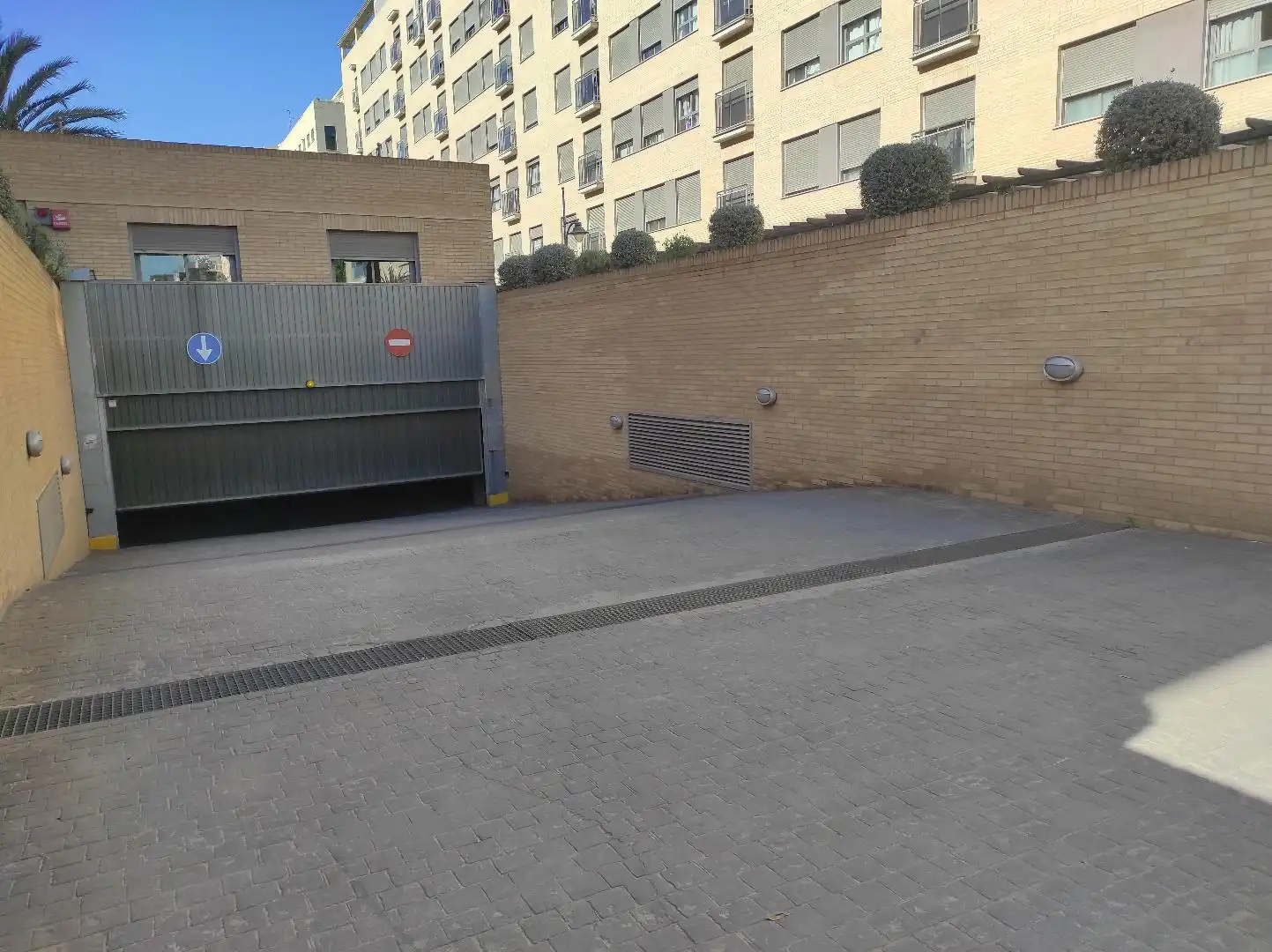 Parkplatz von Garage zum Verkauf in Valencia