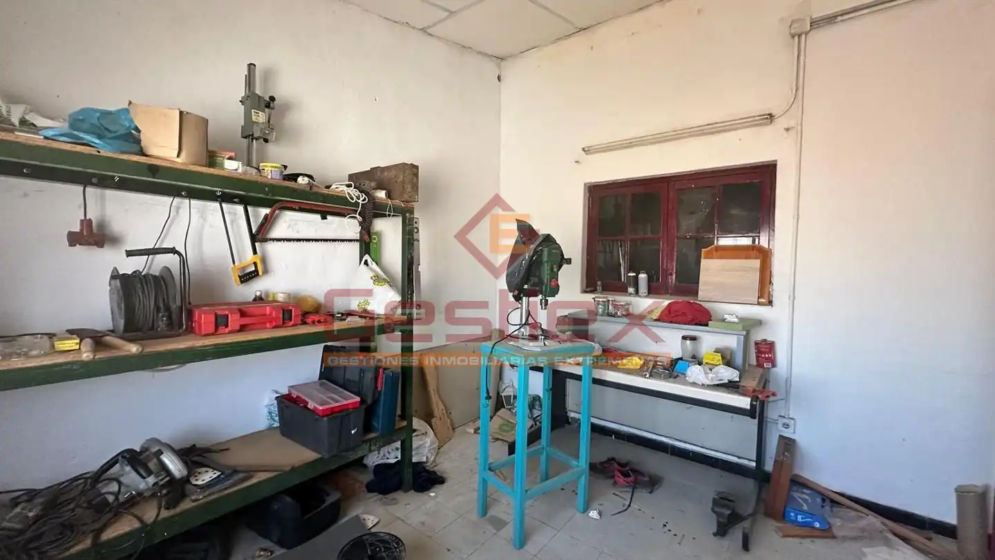 Nau industrial en venda en Almendralejo