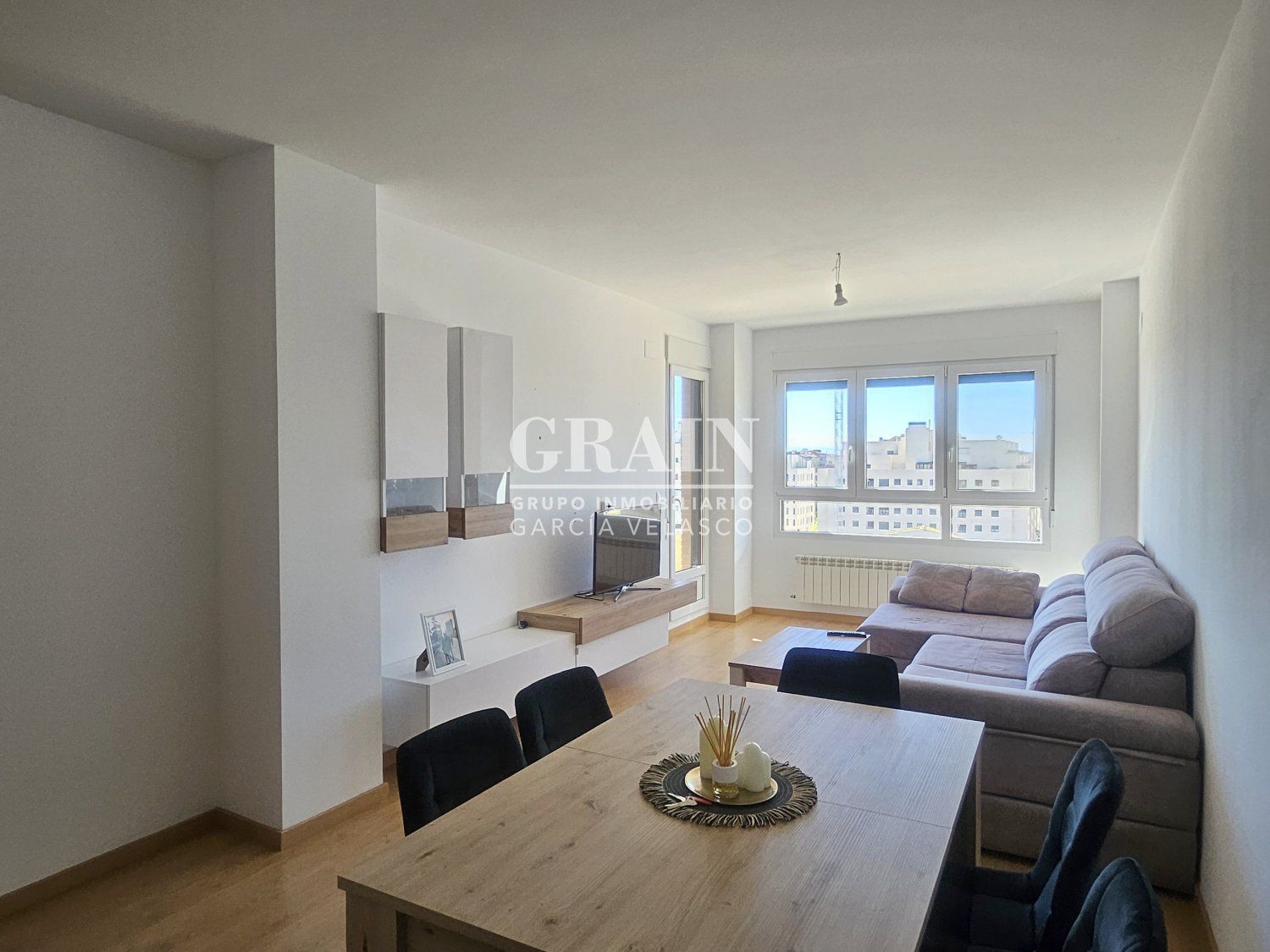 Living room of Flat for sale in  Albacete Capital  with Heating, Storage room and Swimming Pool