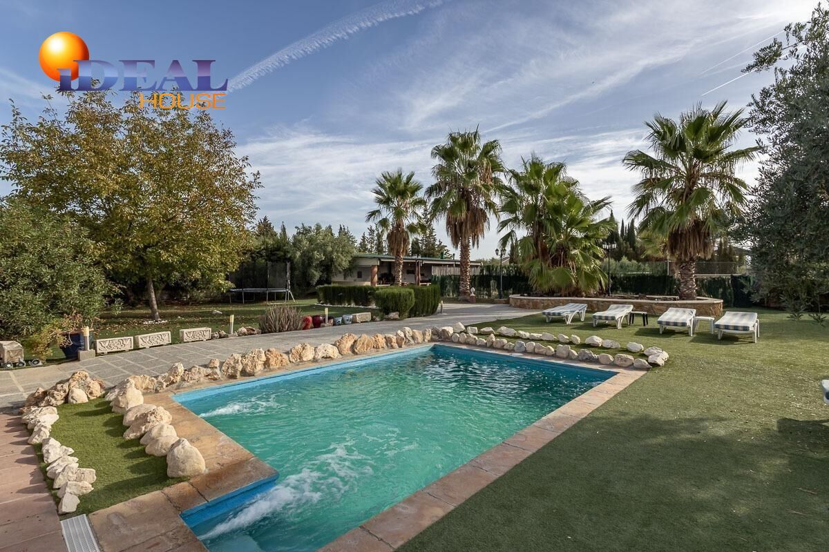 Finca rústica en venda a Avenida PARAISO, 151, Atarfe