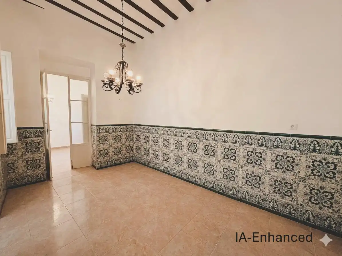 Piso en venta en Cádiz con Trastero y Balcón