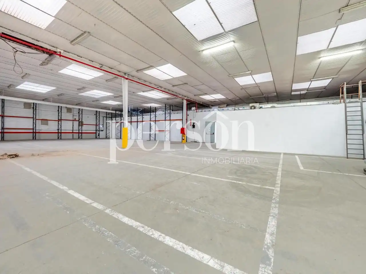 Industrial building to rent in Fuente del Jarro, imagen 41