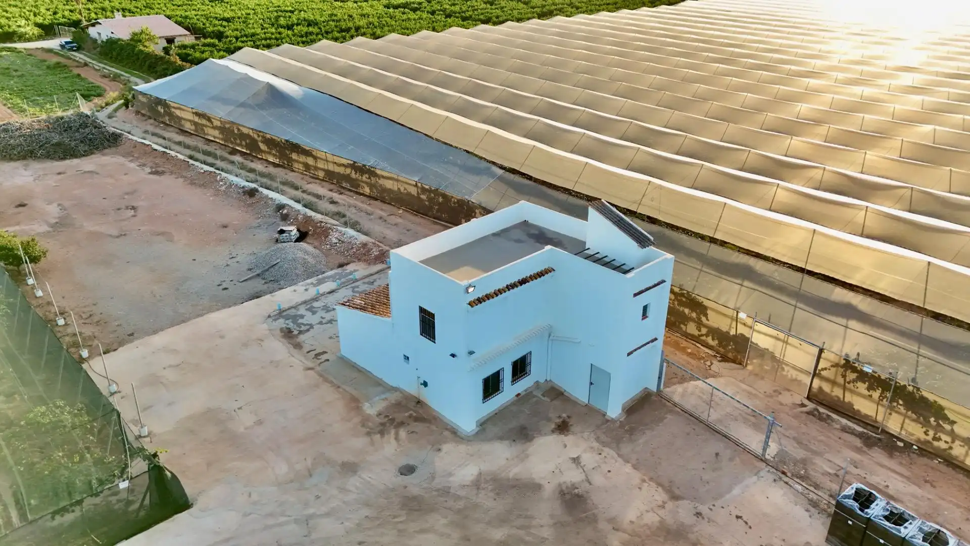 Vista exterior de Finca rústica en venda en Urbanizaciones  