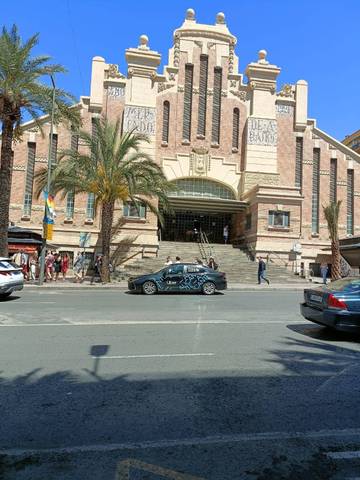 Local comercial en Alquiler en Mercado