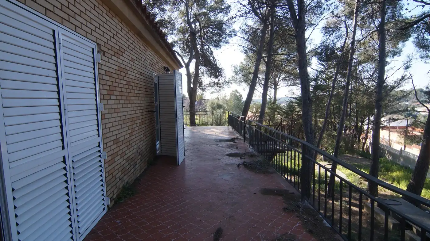 Terrassa de Casa o xalet en venda en El Catllar  amb Parquet, Terrassa i Piscina