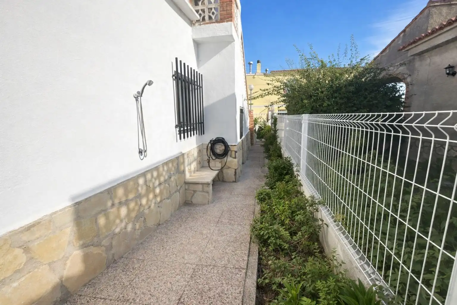 Exterior view of Houses for sale in Oliva  with Private garden, Terrace and Storage room