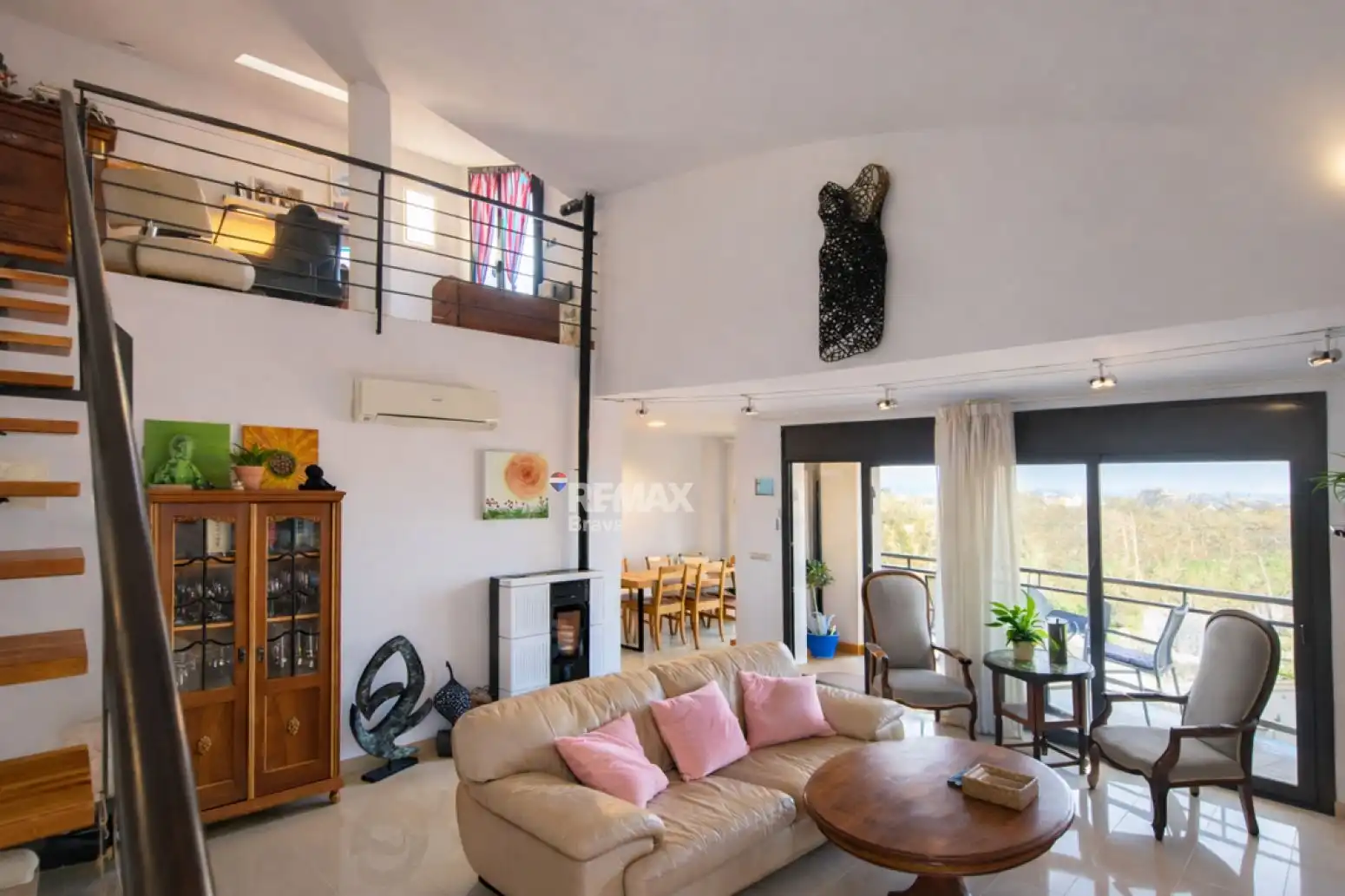 Wohnzimmer von Maisonette zum Verkauf in Roses mit Klimaanlage, Heizung und Terrasse
