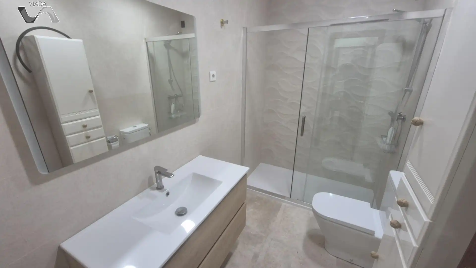 Baño de Apartamento de alquiler en Puertollano con Aire acondicionado, Calefacción y Terraza