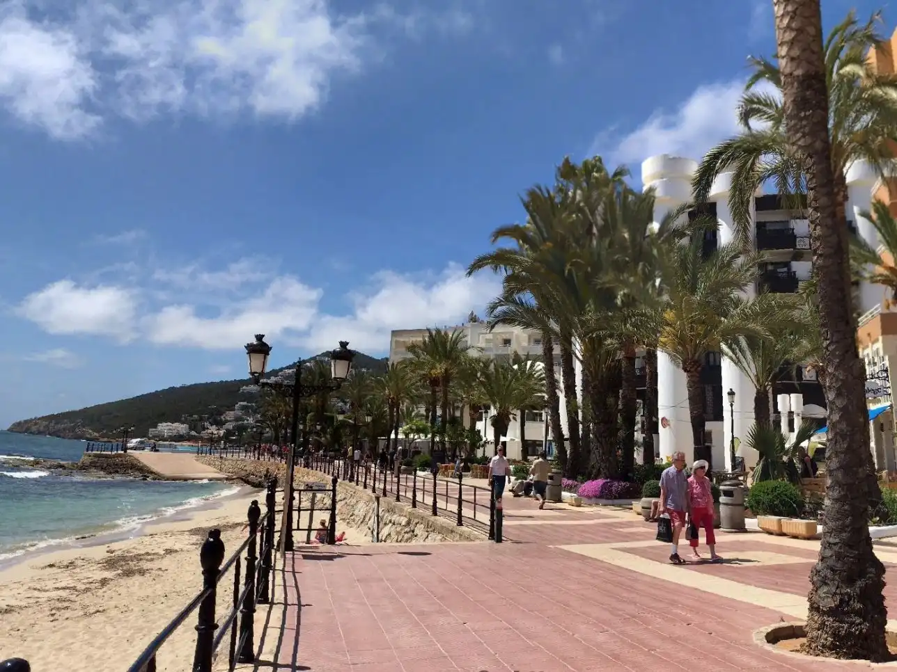 Exterior view of Flat for rent in Santa Eulària 
