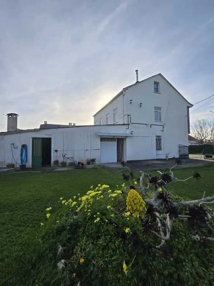 Casa con jardín en venta en A Gándara, imagen 4