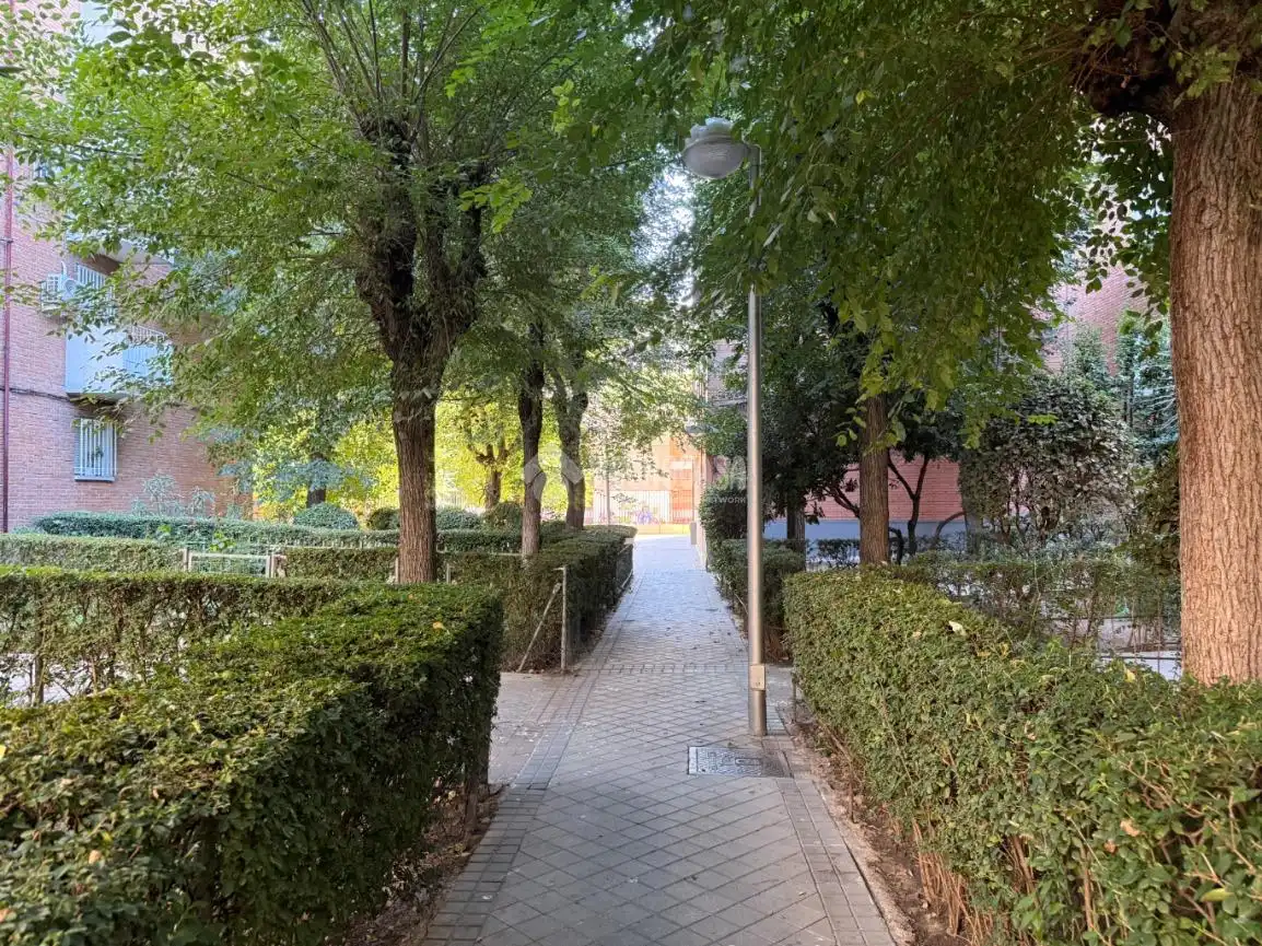 Außenansicht von Wohnung zum Verkauf in Madrid mit Klimaanlage, Heizung und Parkett