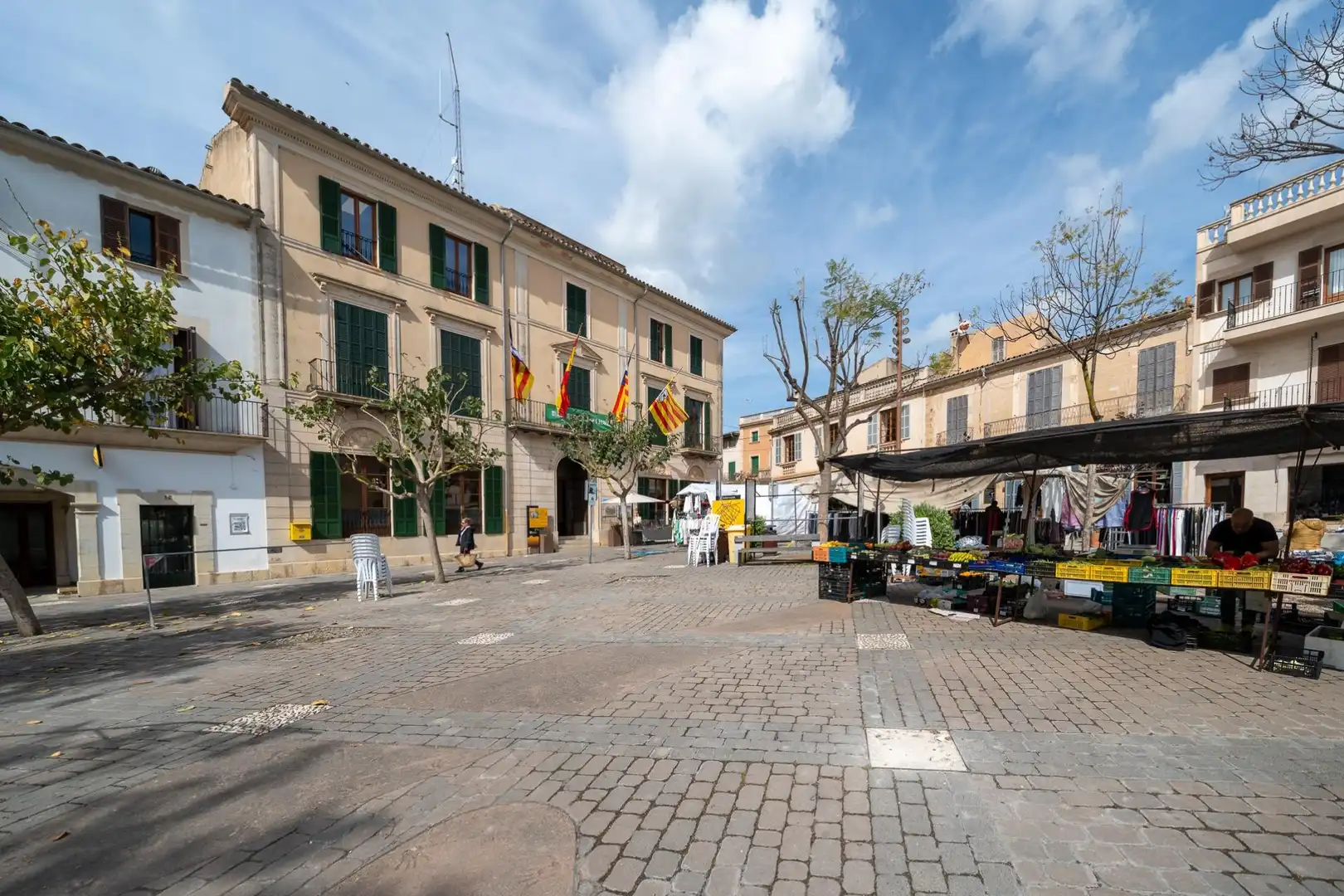 Vista exterior de Àtic en venda en Porreres amb Aire condicionat, Calefacció i Jardí privat