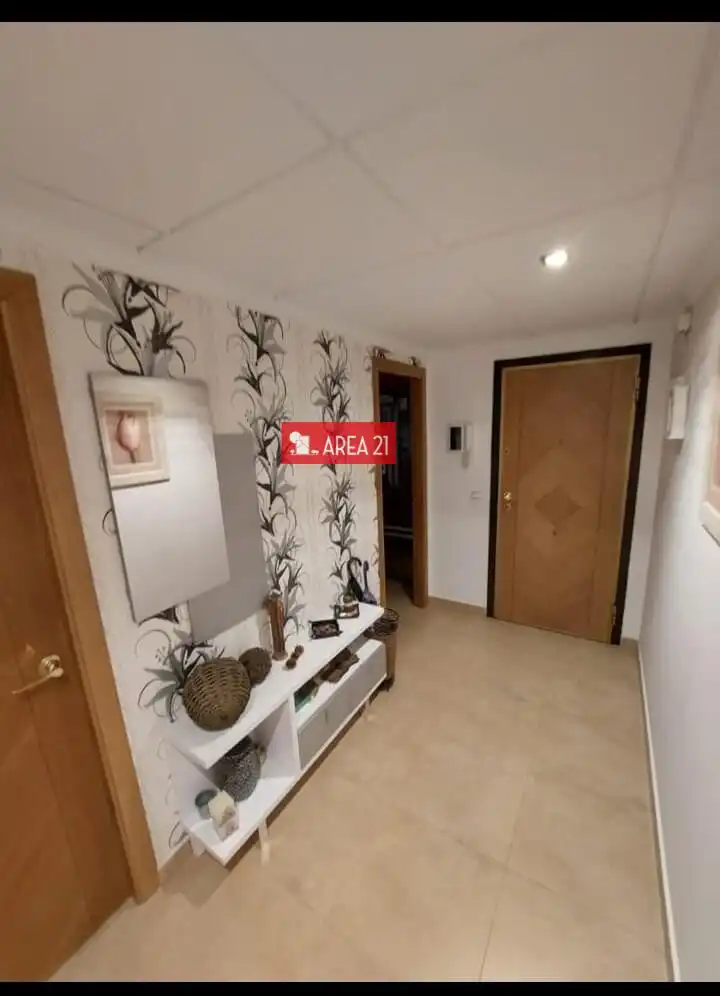 Flat for sale in La Pobla de Vallbona  with Air Conditioner and Heating