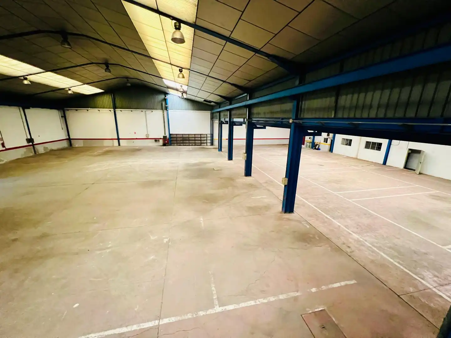 Parking of Industrial buildings for sale in Rivas-Vaciamadrid  with Heating and Alarm