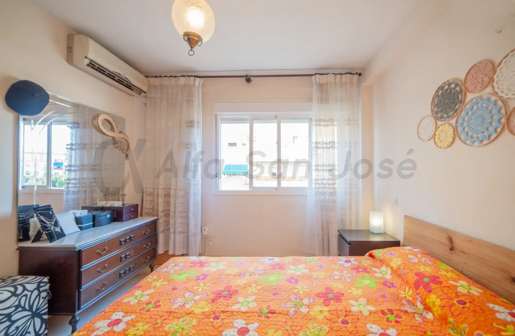 Bedroom of Flat for sale in Sevilla  with Furnished and Balcony