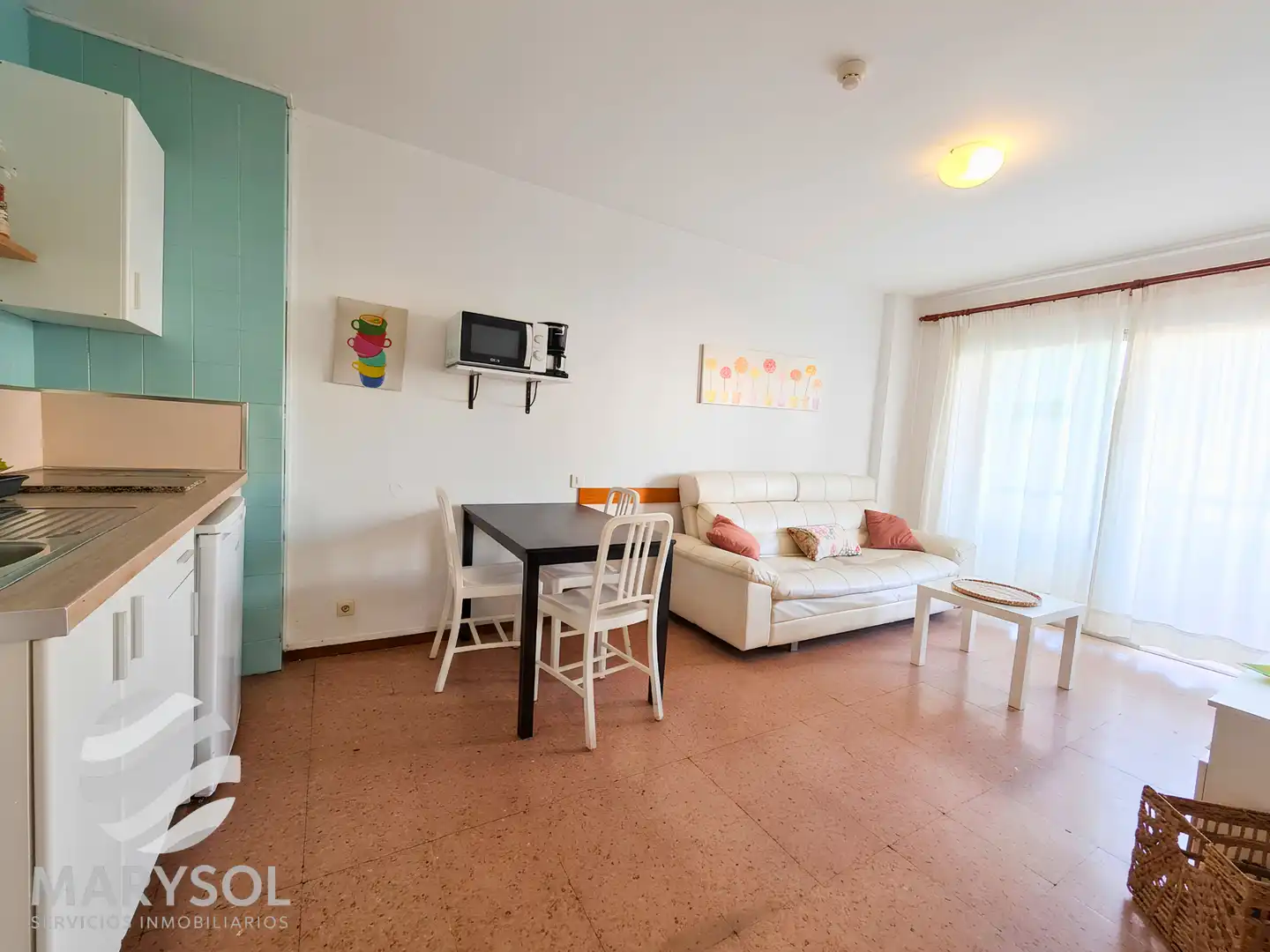 Sala d'estar de Apartament en venda en San Bartolomé de Tirajana amb Terrassa, Moblat i TV