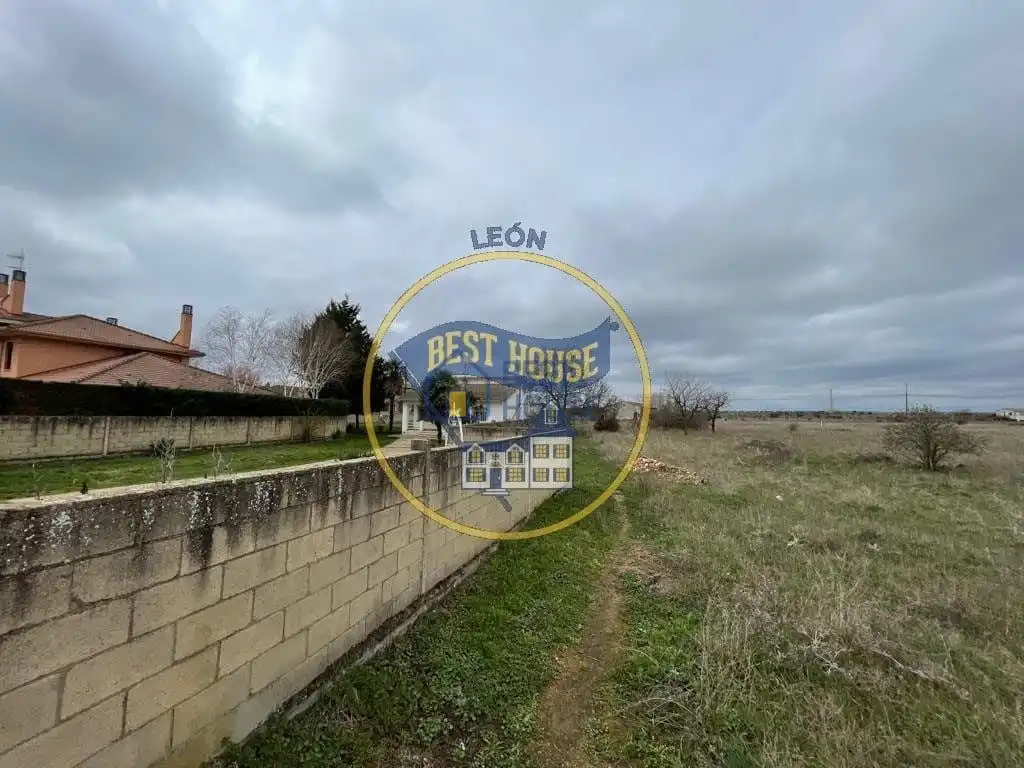 Residential land for sale in Onzonilla, imagen 8