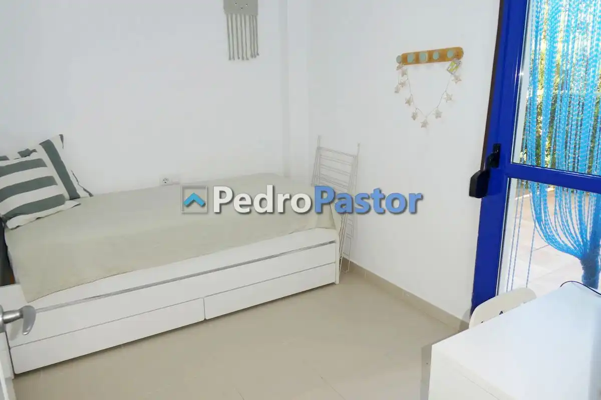Habitación de Apartamento en venta en Dénia con Aire acondicionado, Calefacción y Jardín privado