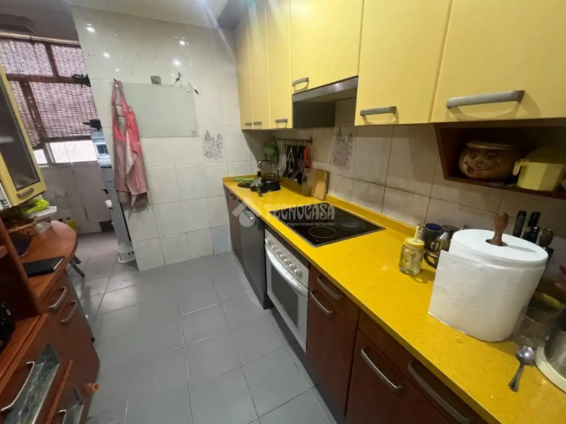 Cocina de Piso en venta en Humanes de Madrid con Calefacción, Terraza y Piscina comunitaria