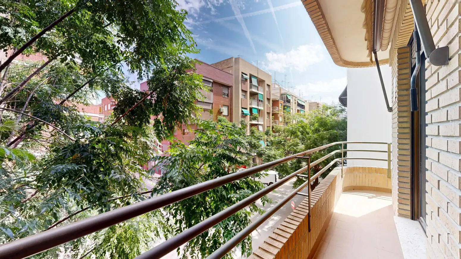 Vista exterior de Piso en venta en Torrent con Balcón