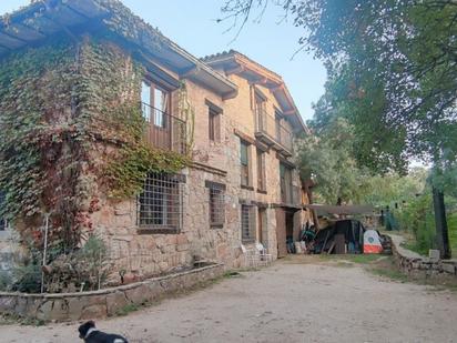 Vista exterior de Finca rústica en venda en Galapagar amb Calefacció, Jardí privat i Terrassa