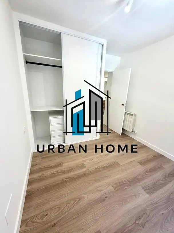 Exterior view of Flat for sale in León Capital   with Heating, Parquet flooring and Storage room