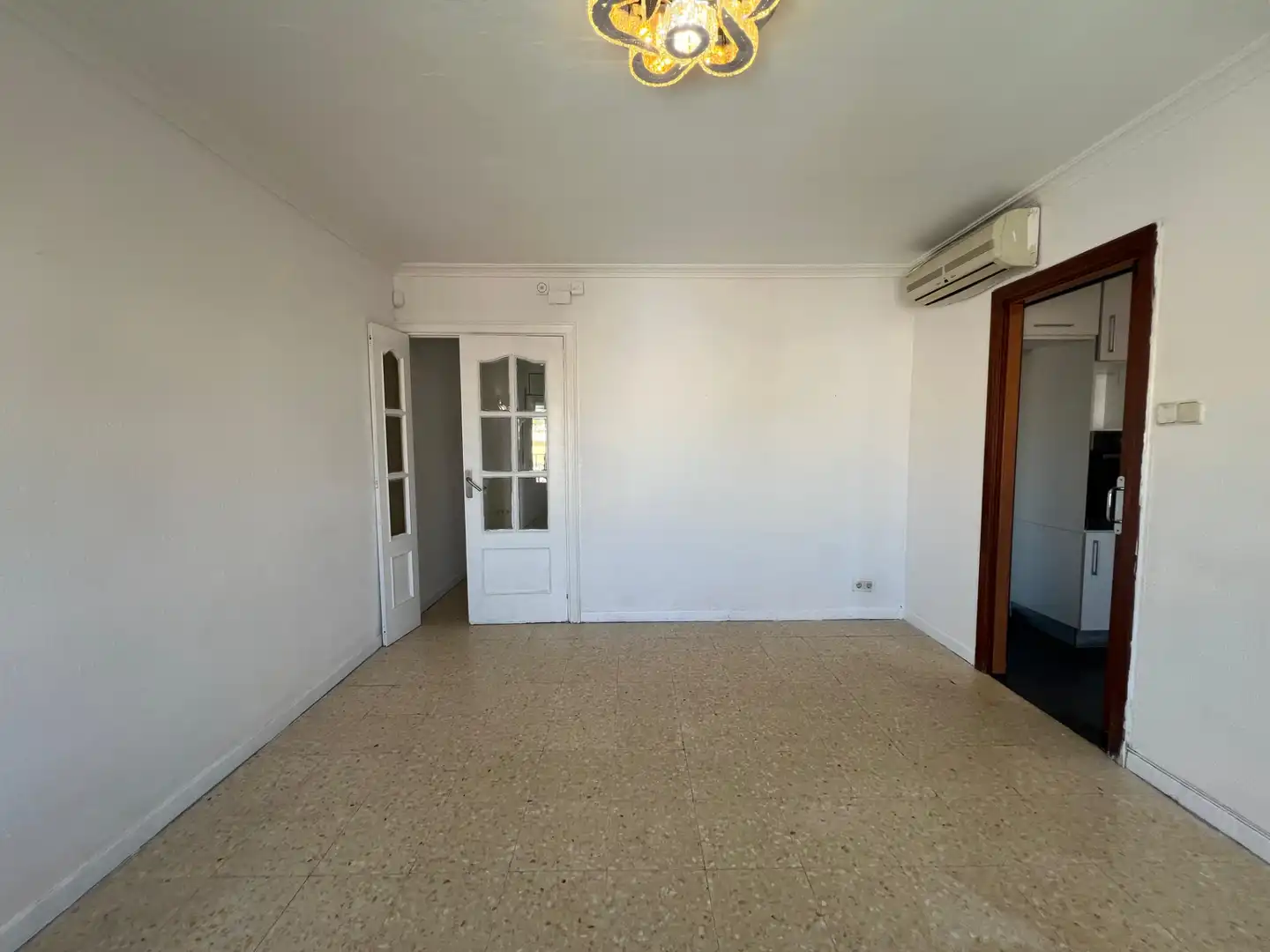 Living room of Flat for sale in Malgrat de Mar, Barcelona