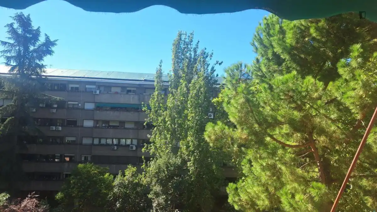 Vista exterior de Apartamento para compartir en Madrid con Aire acondicionado, Calefacción y Amueblado