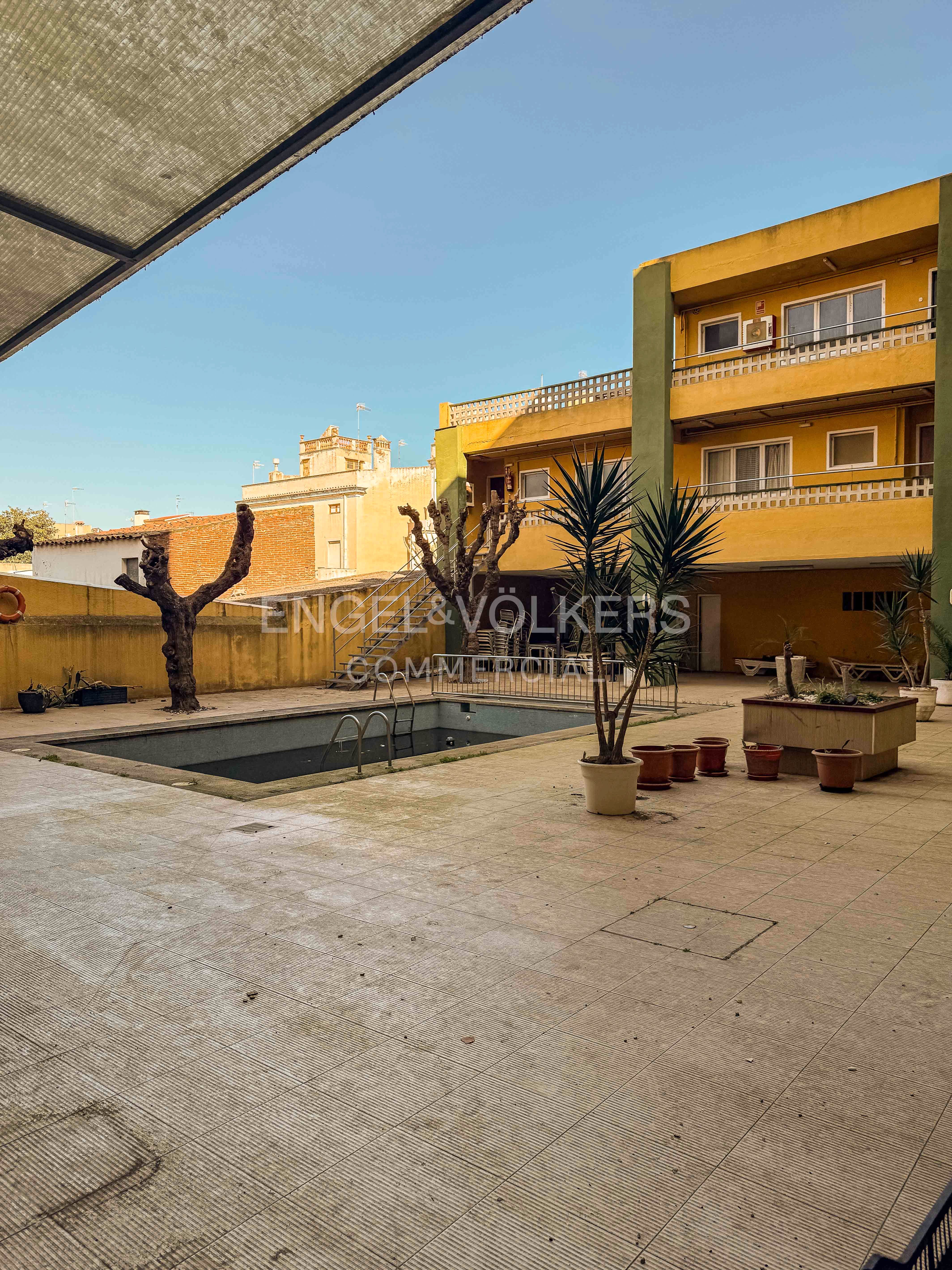 Swimming pool of Building for sale in Malgrat de Mar