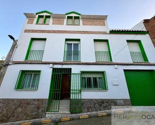 Vista exterior de Casa o xalet en venda en Urda amb Calefacció, Terrassa i Traster