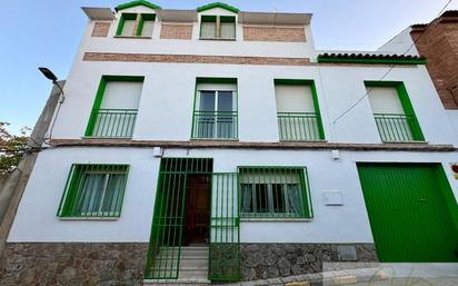 Vista exterior de Casa o xalet en venda en Urda amb Calefacció, Terrassa i Traster