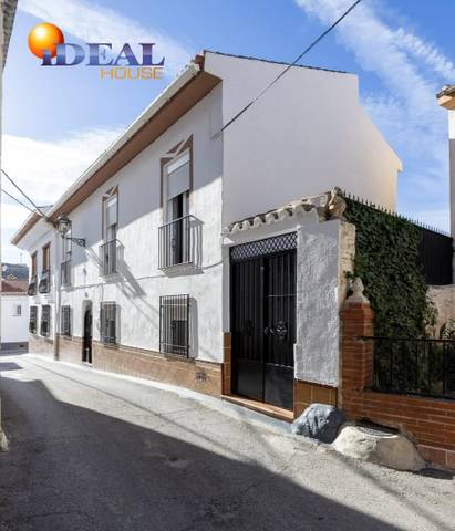Casa adosada en Venta en Calle de Mariana Pineda, 1 en Lecrín