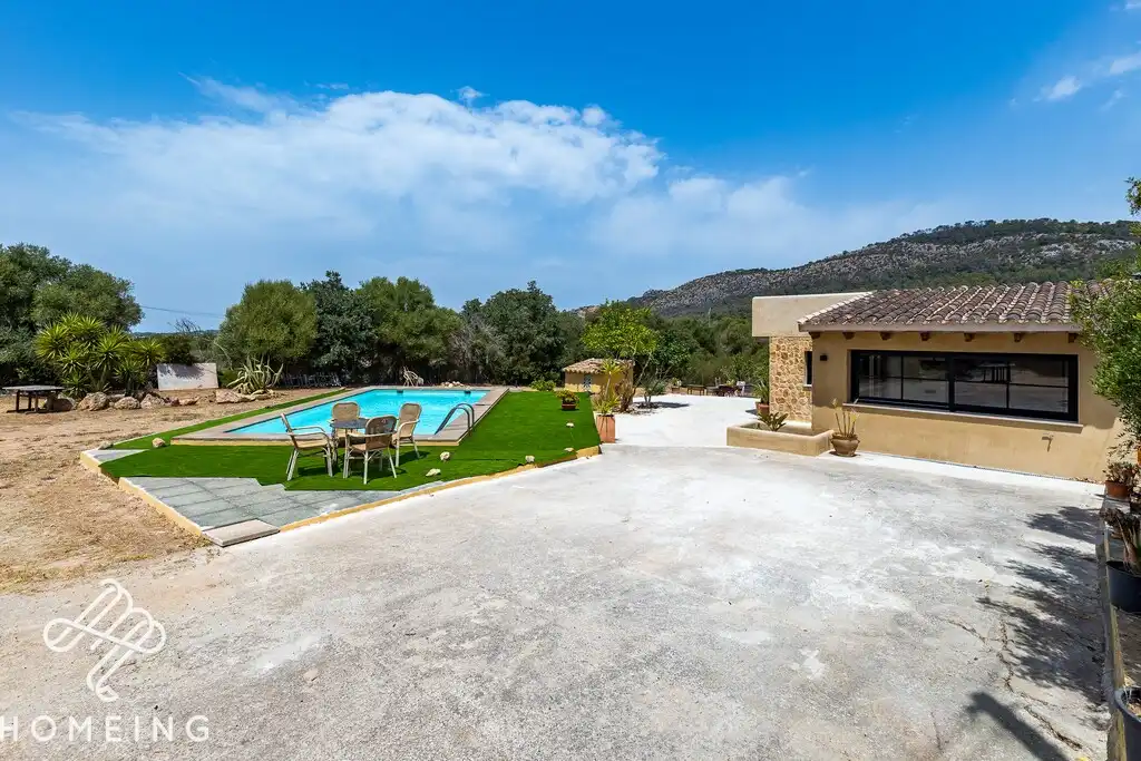 Swimming pool of Country homes for rent in Llucmajor  with Air Conditioner, Private garden and Swimming Pool